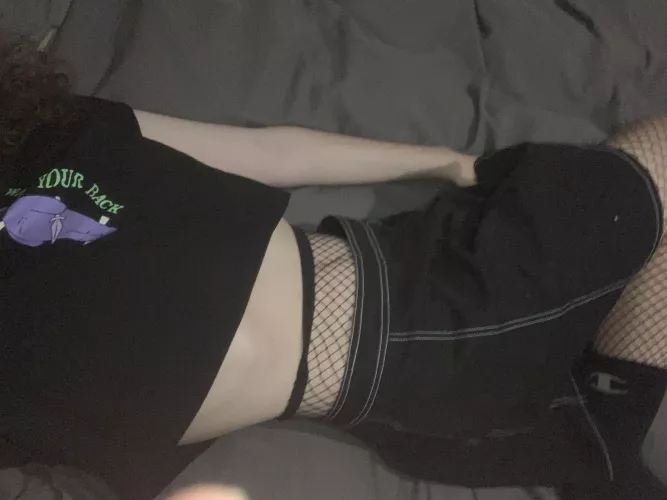 all the other femboys here are just too cute <3