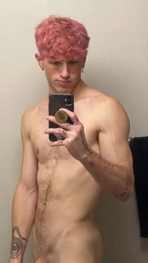 Almost miss the pink :(