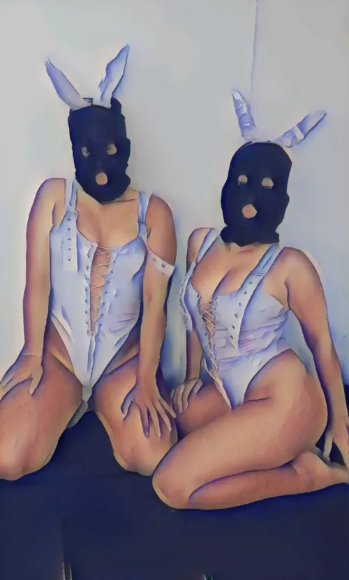 Anyone want to play with us????