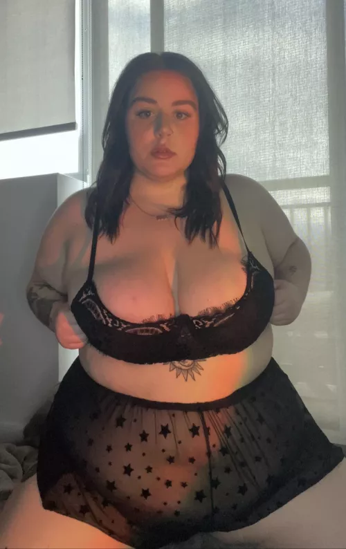 built like a greek goddess