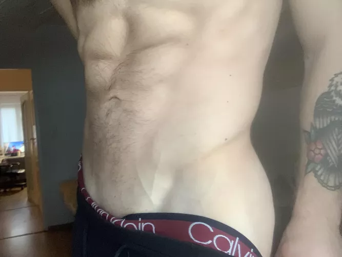 Come put ur head on my belly