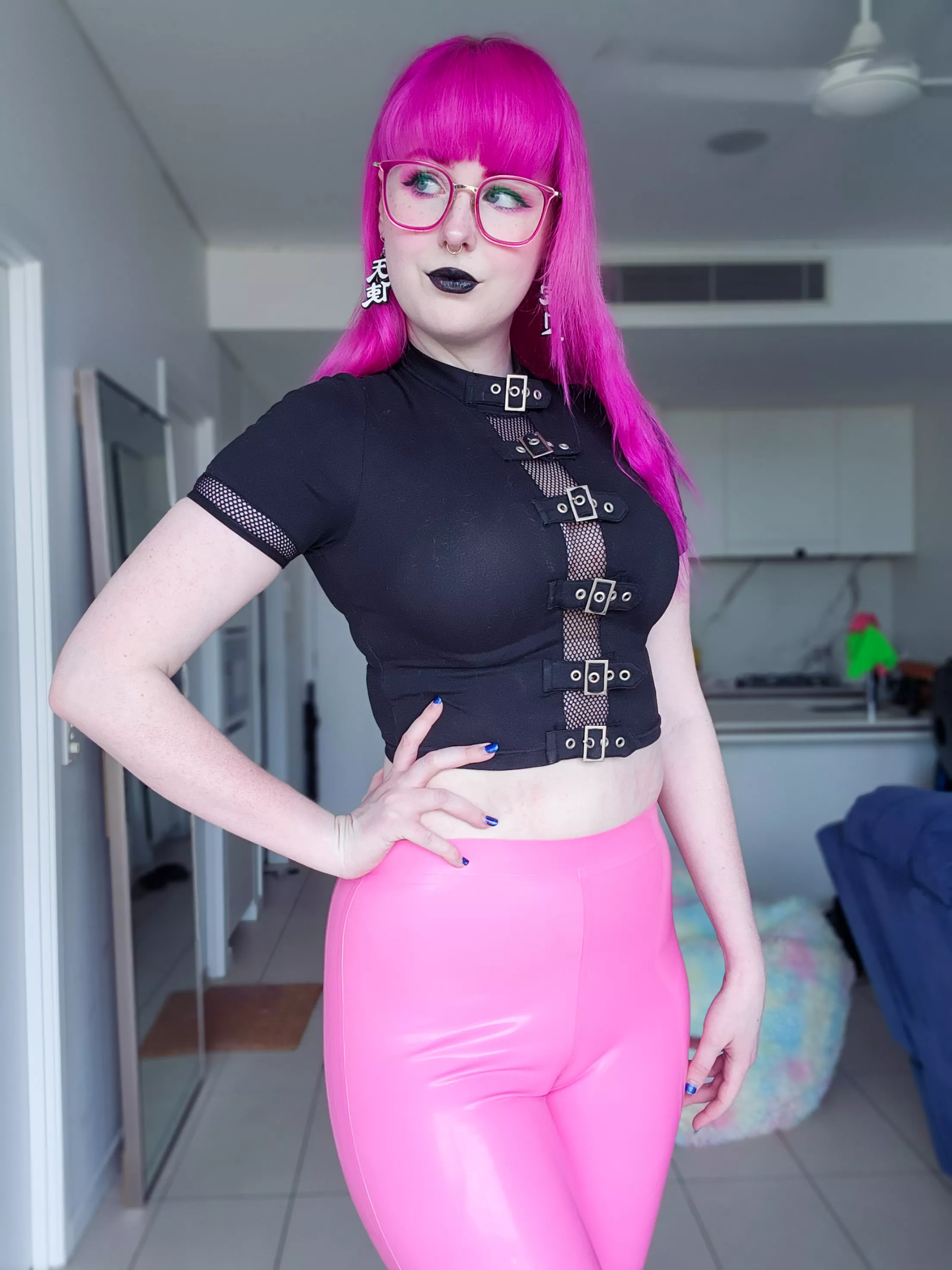 Delicious latex cameltoe