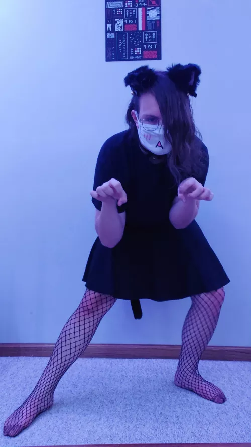 HISSSSS, You Don't Want Me To Get Angry. GRRRRRR