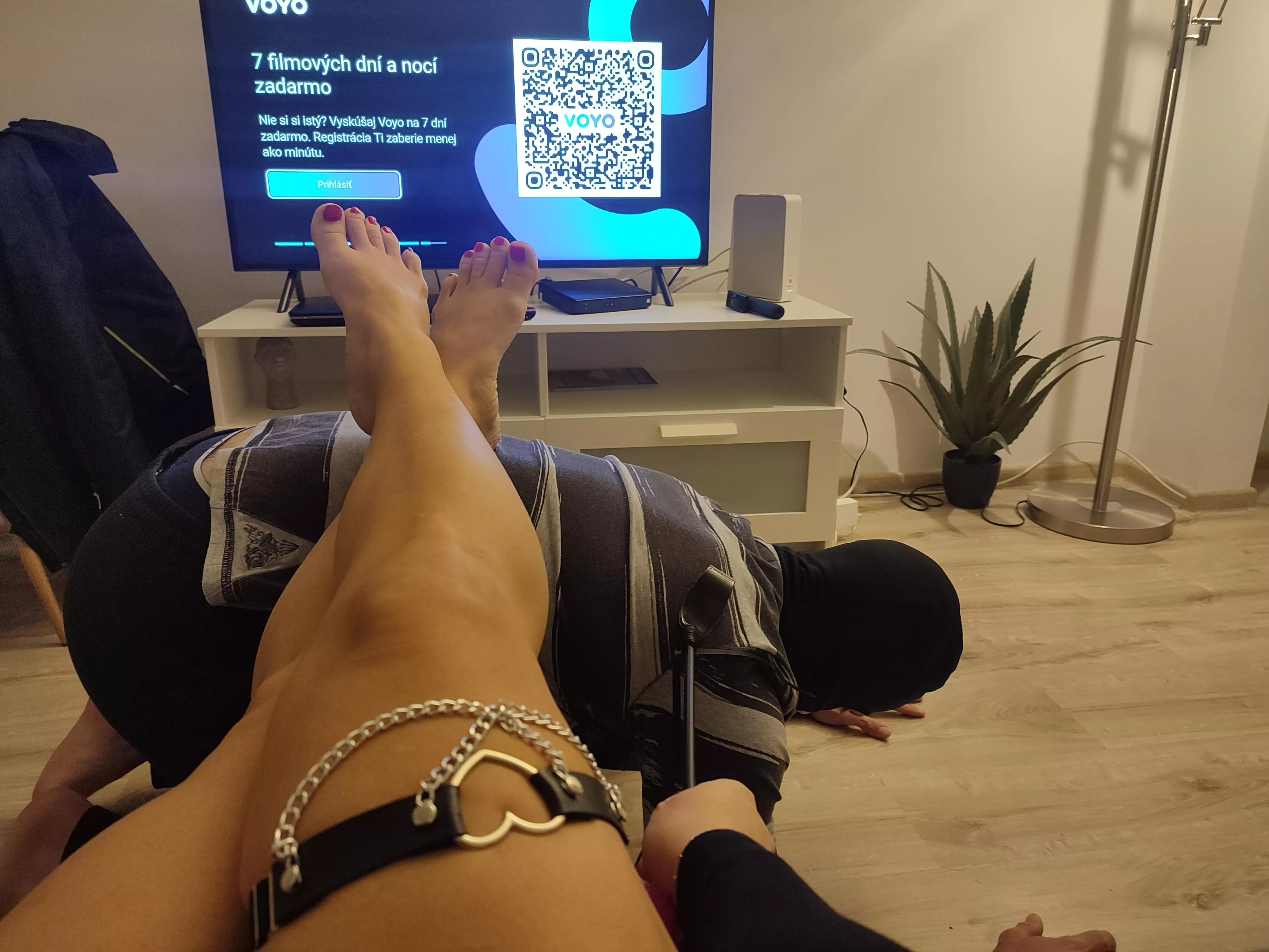 Hit the arrow if you wanna see how far I can push my slave's limits [domme]