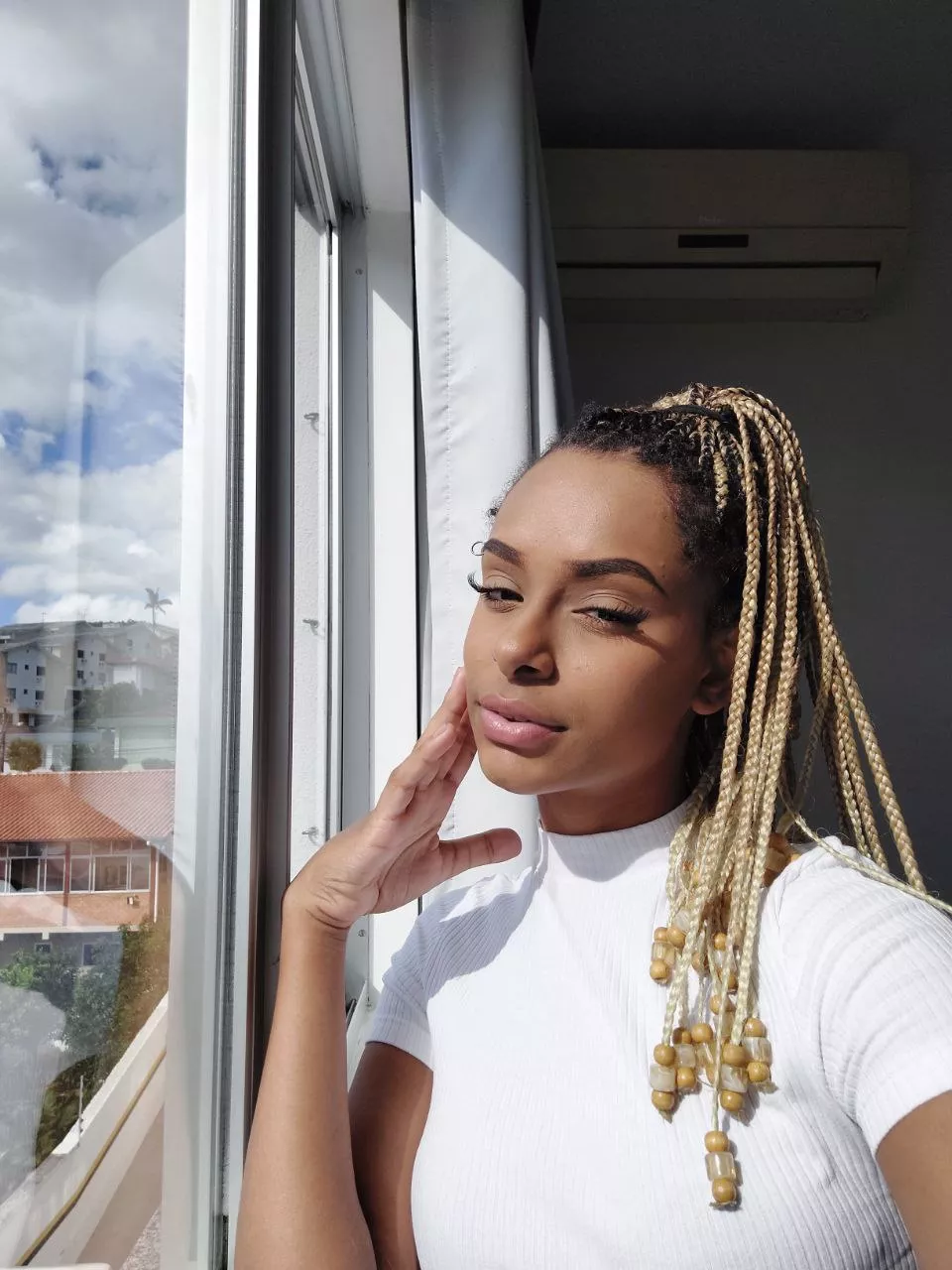 I've been practicing my body language, and I feel like it's making me more attractive and approachable