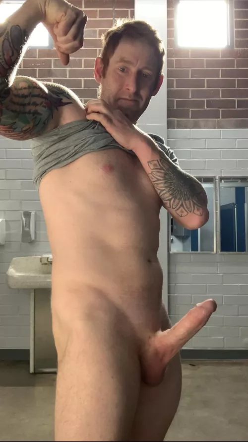 (M) Looking for a new workout partner. Any of you ladies want to join. Shoot me a message