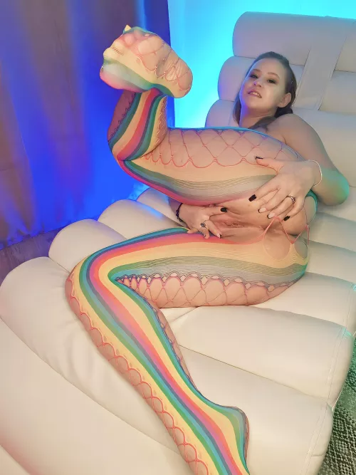 My pussy is waiting and this bed is made for strong fucking. Heh