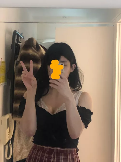 OMG wig arrived!! I’m sooo tempted to go outside but I’ve never done it before