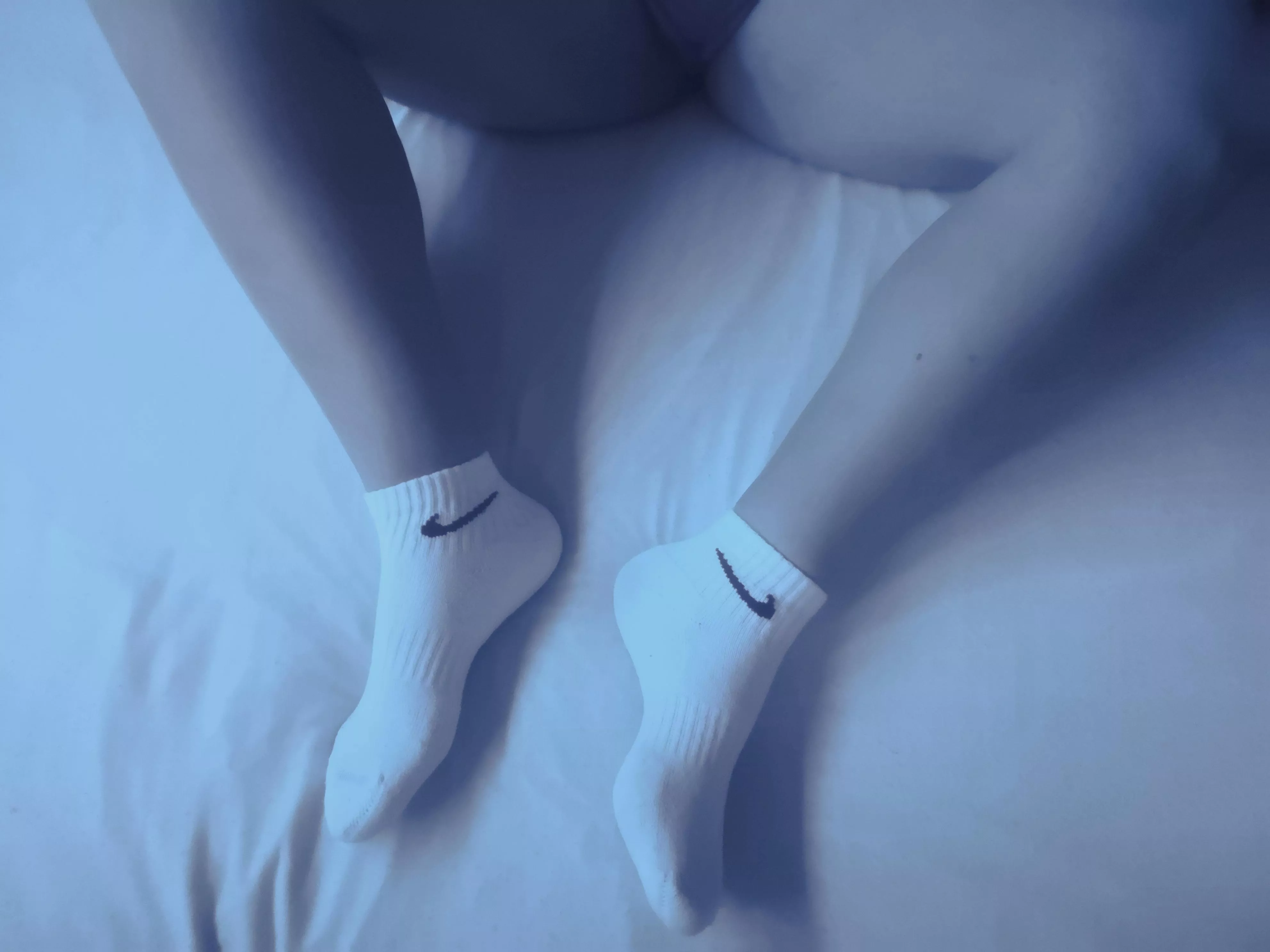 Sexy in my bed 🔞🍆💦