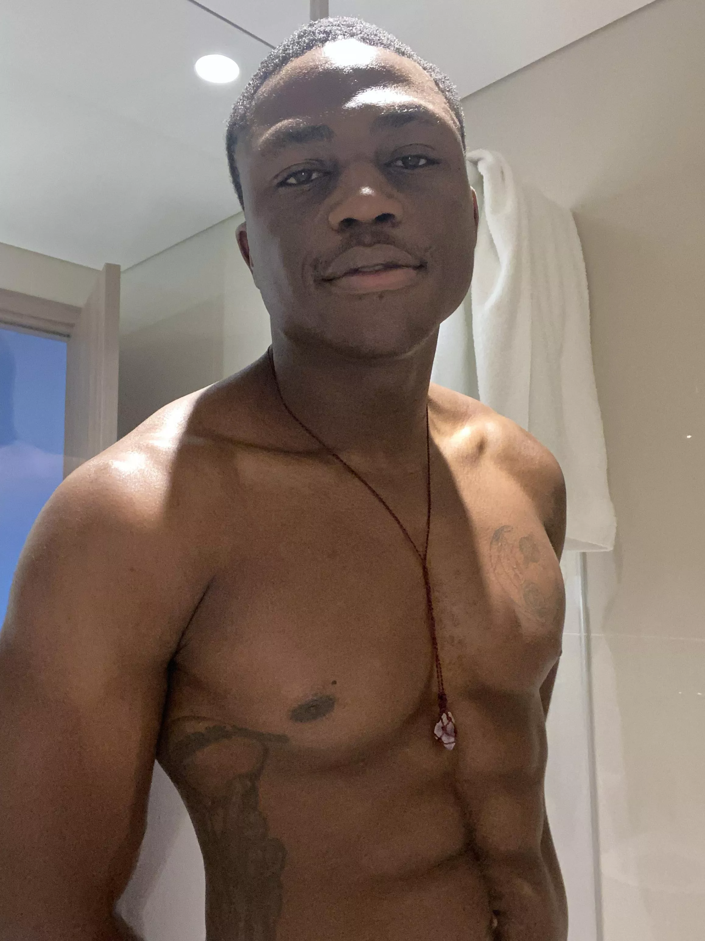 Still got space in the steam room 🧖🏿‍♂️