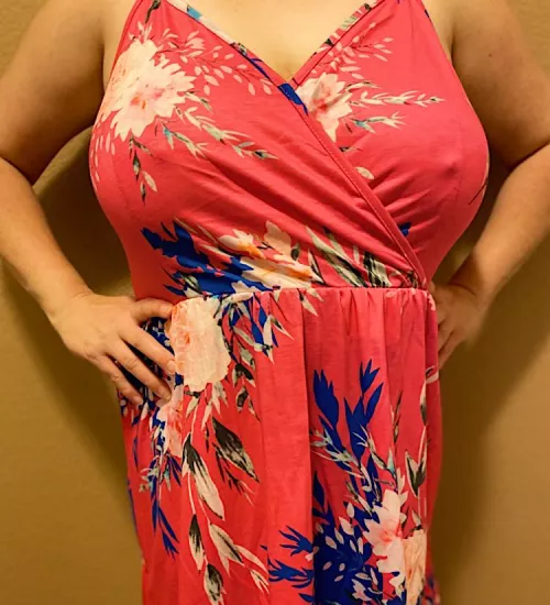 Trying to get approached at a bar in this dress