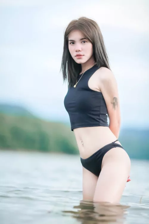 Waiting for some D...🙈