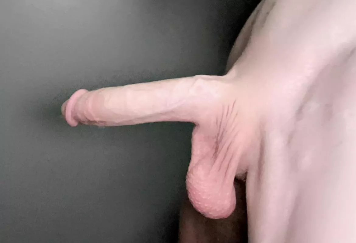 Who wants to edge the fuck outta me ? 🫢😈