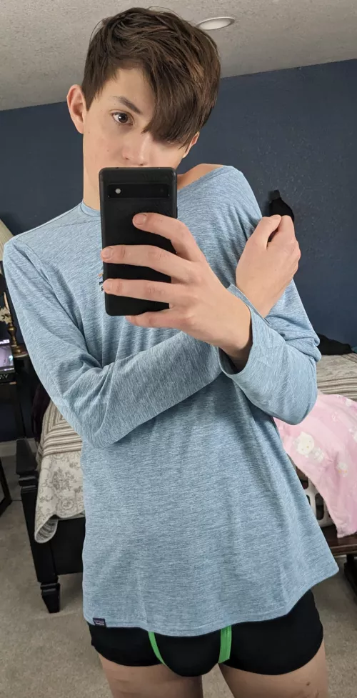 (18) need a bf to undress me