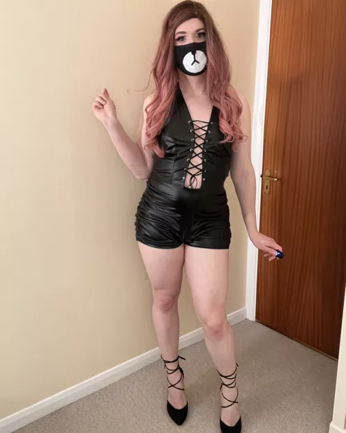 Black is my favourite colour 😏