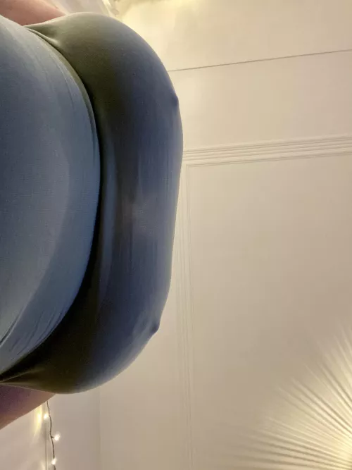 Couldn’t help but appreciate the view from my own lap