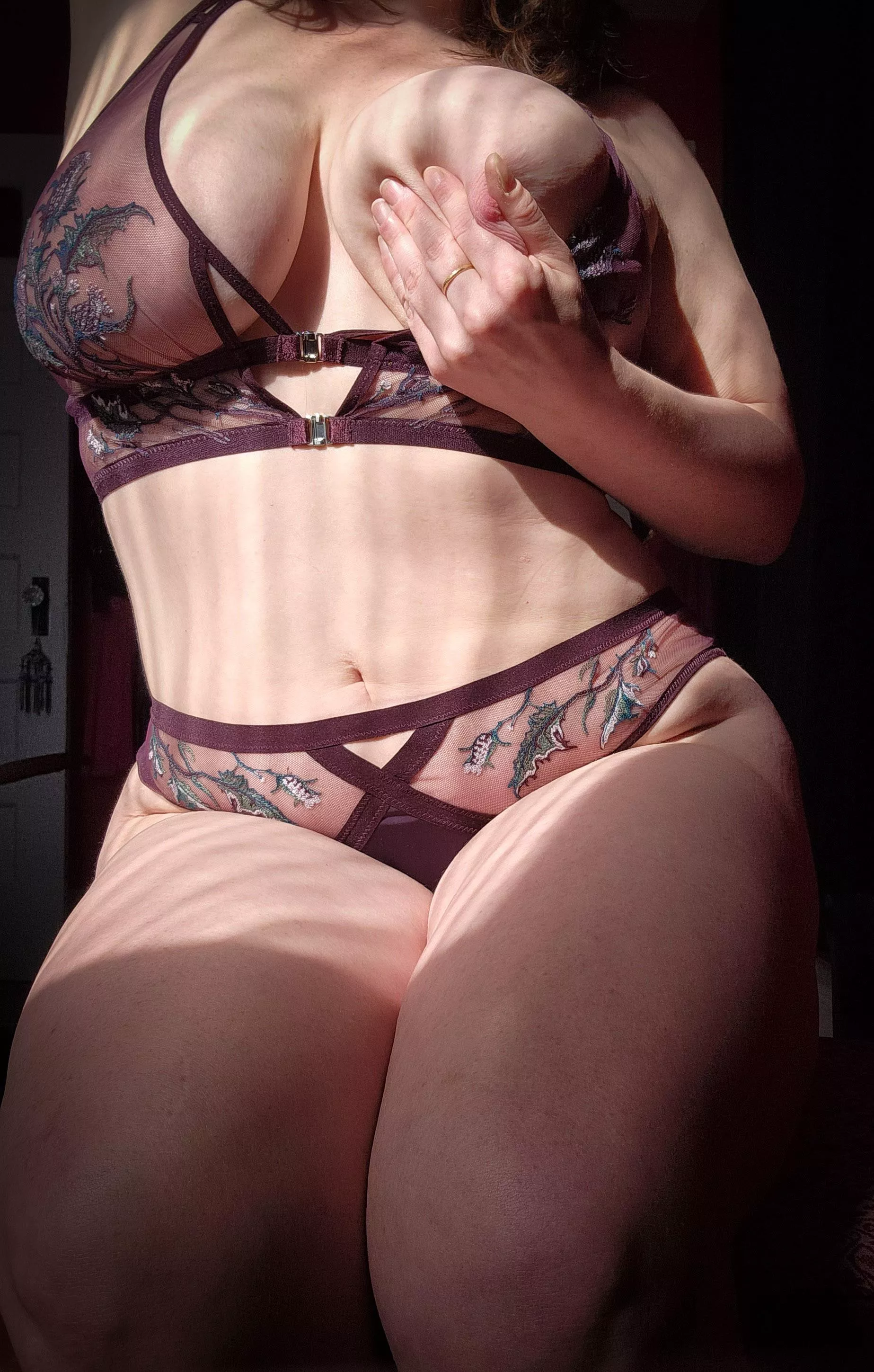 It's been feeling a lot like spring lately! I can't wait to wear all of the skimpy outfits 😁