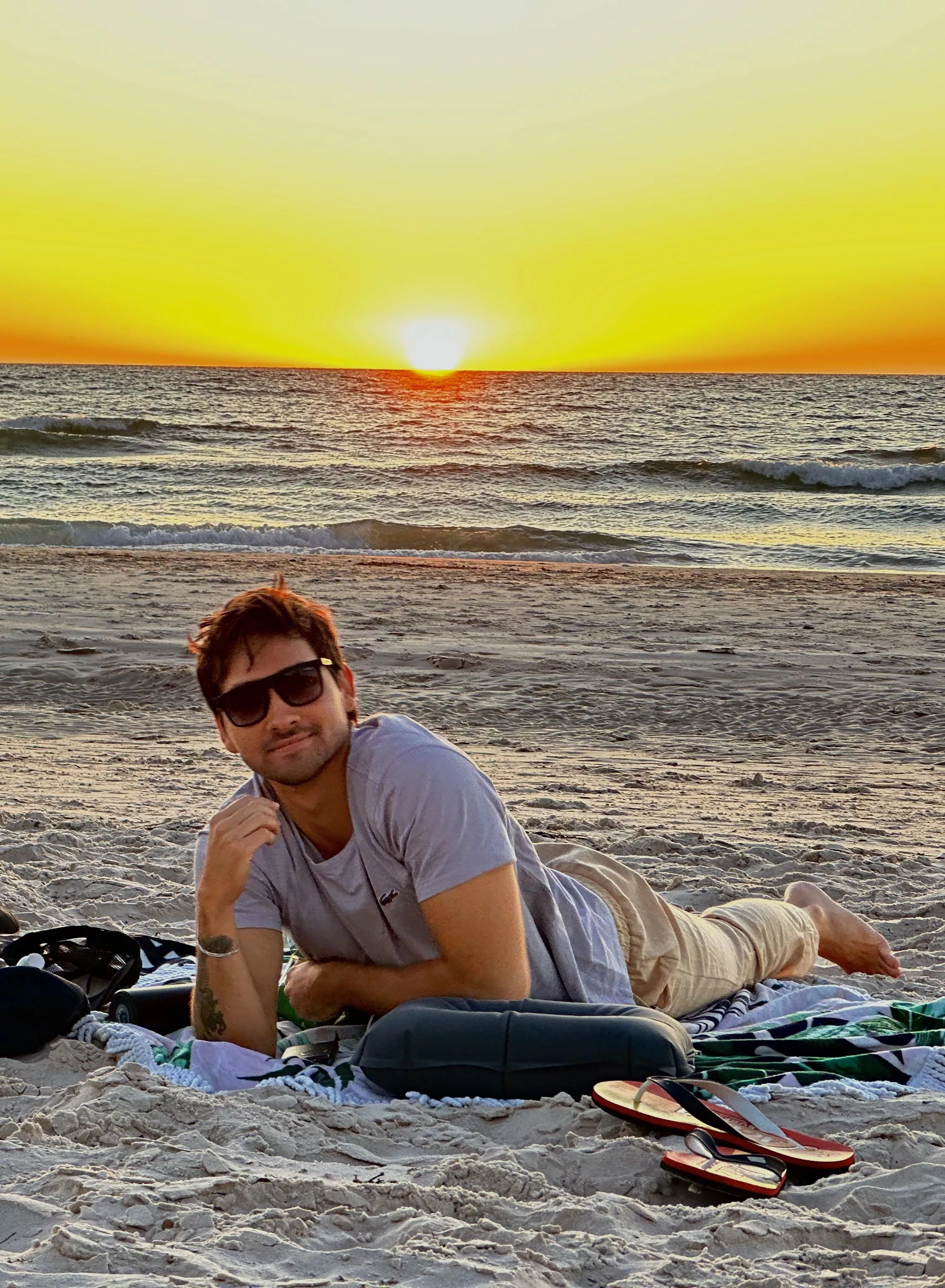 the summer ends in australia so I went to get the last warm sunset 😀 the summer ends in australia so I went to get the last warm sunset 😀