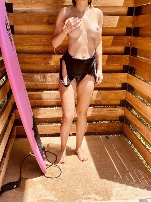 Would you mind helping wash me off 💦