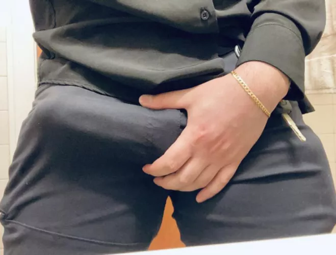 Bulge looked good in these pants