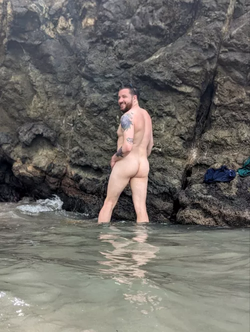 Costa Rica; first time skinny dipping! (Genderqueer, they/them)