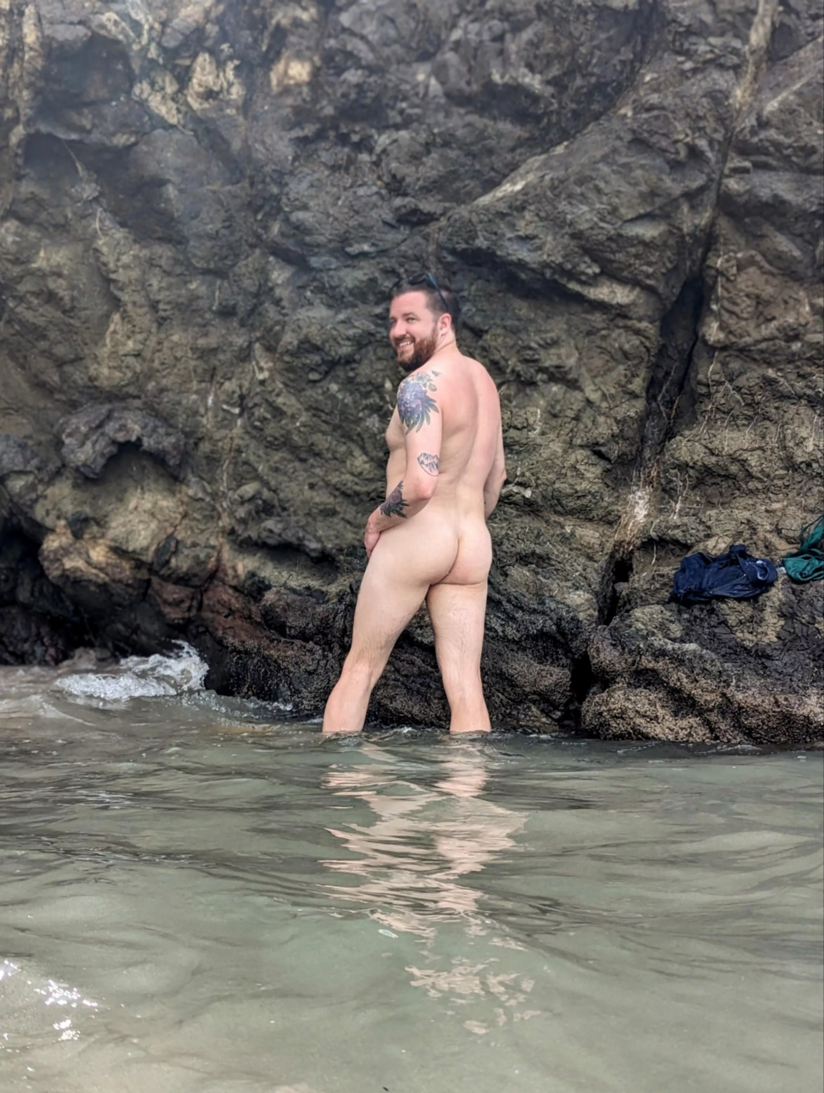Costa Rica; first time skinny dipping! (Genderqueer, they/them)