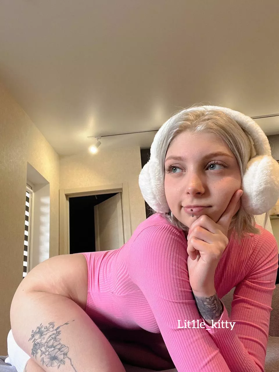 does my thoughtful look turn you on? hehehehe