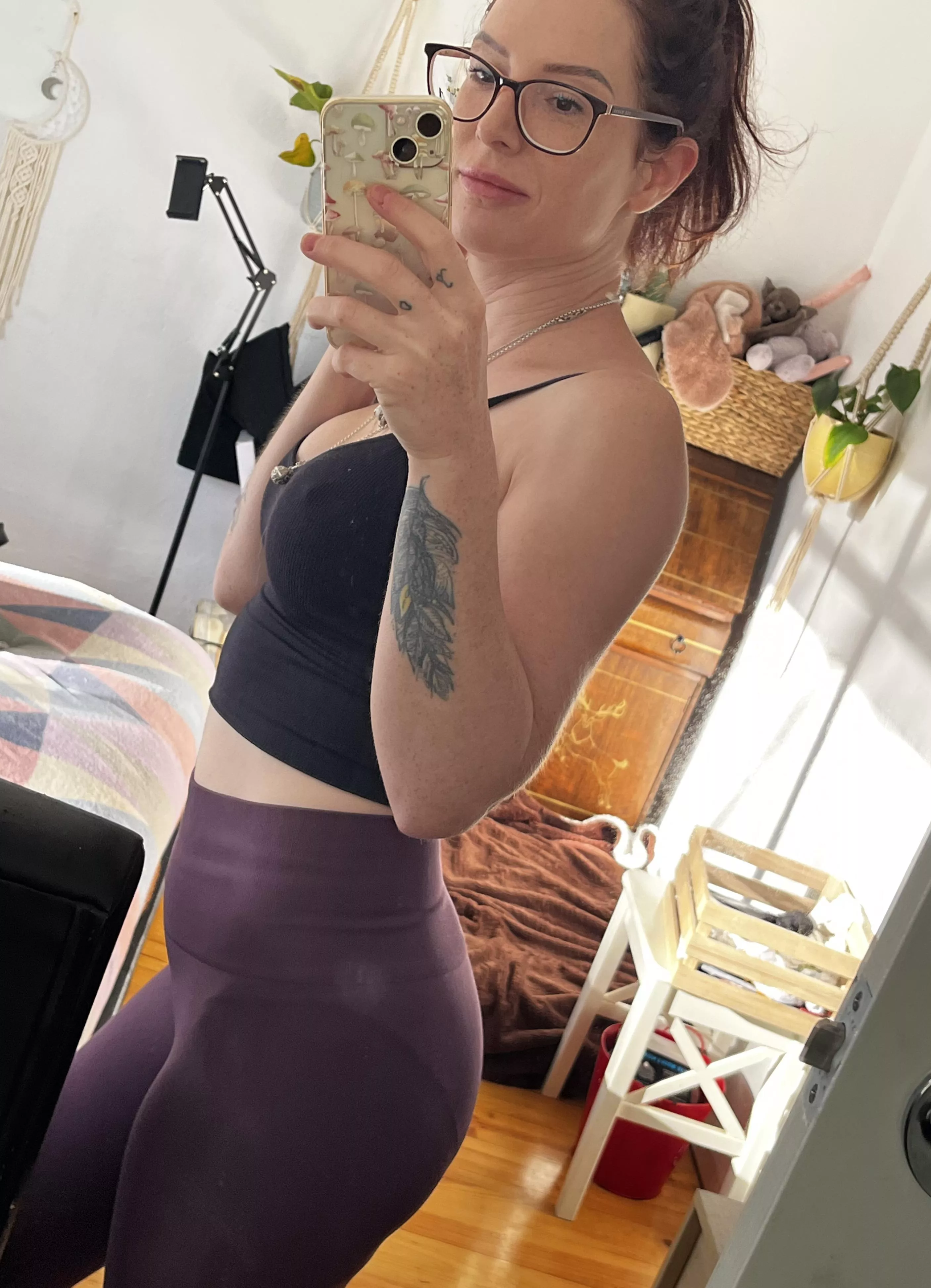 Feeling great after a good morning stretch 😃 [F] 37