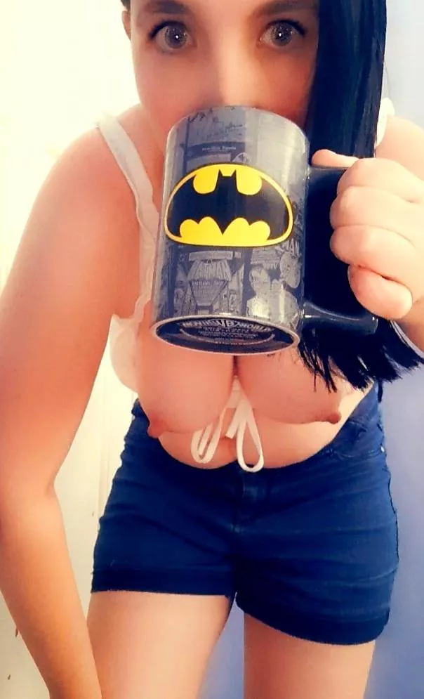 Happy Friday my sexy friends! May your weekend be long and your orgasms aplenty 😉