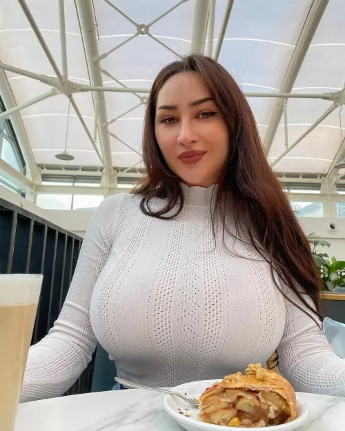 Her eyes are up there