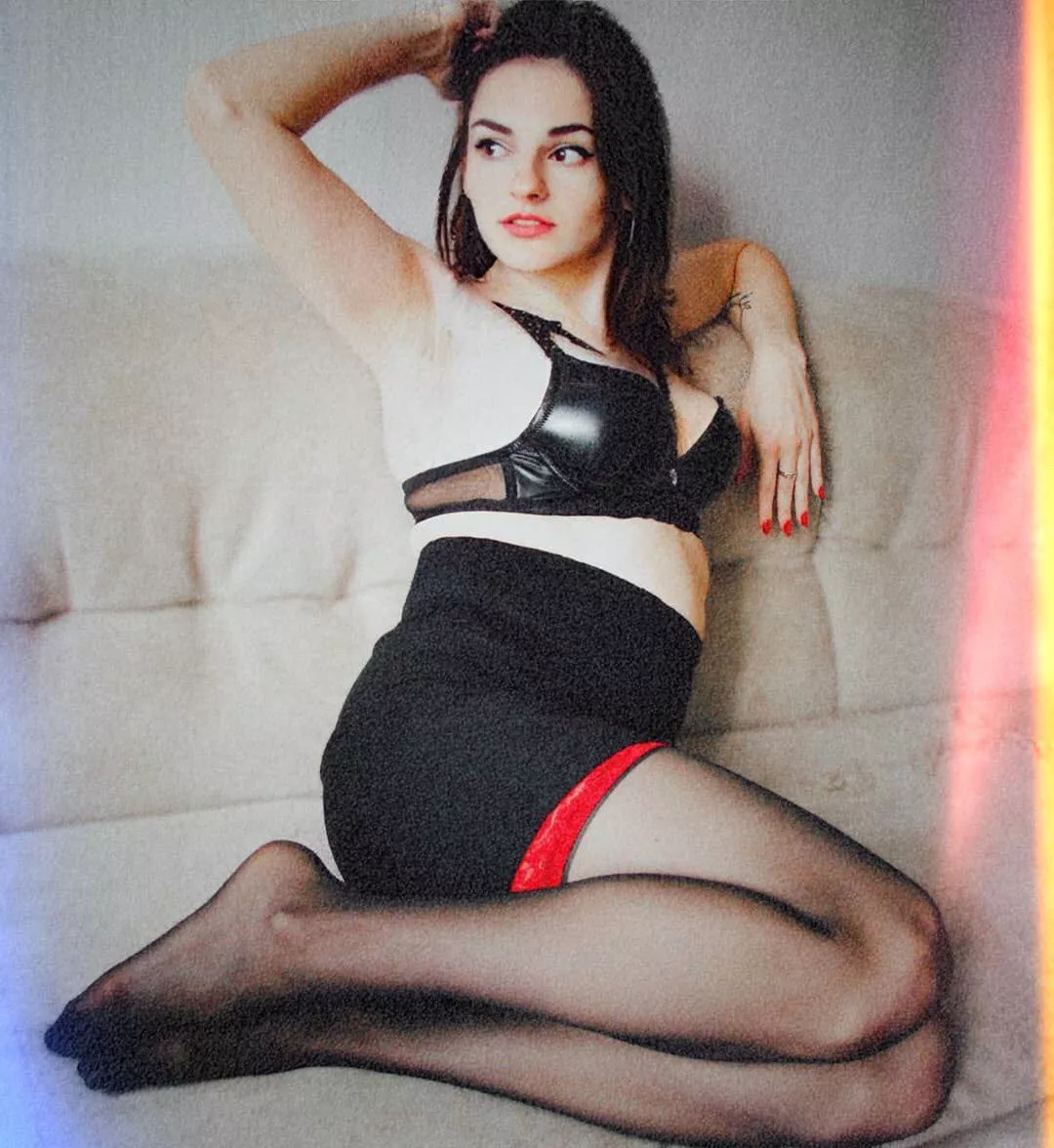 Hi I'm new =) Free link in the comments 🎀💋 OC