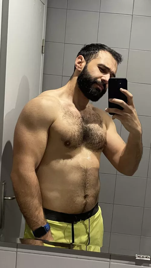 I’ve gotten some compliments on my chest hair so here it goes 😇