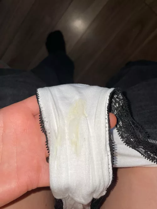 My panties got so dirty yesterday 🥵💦