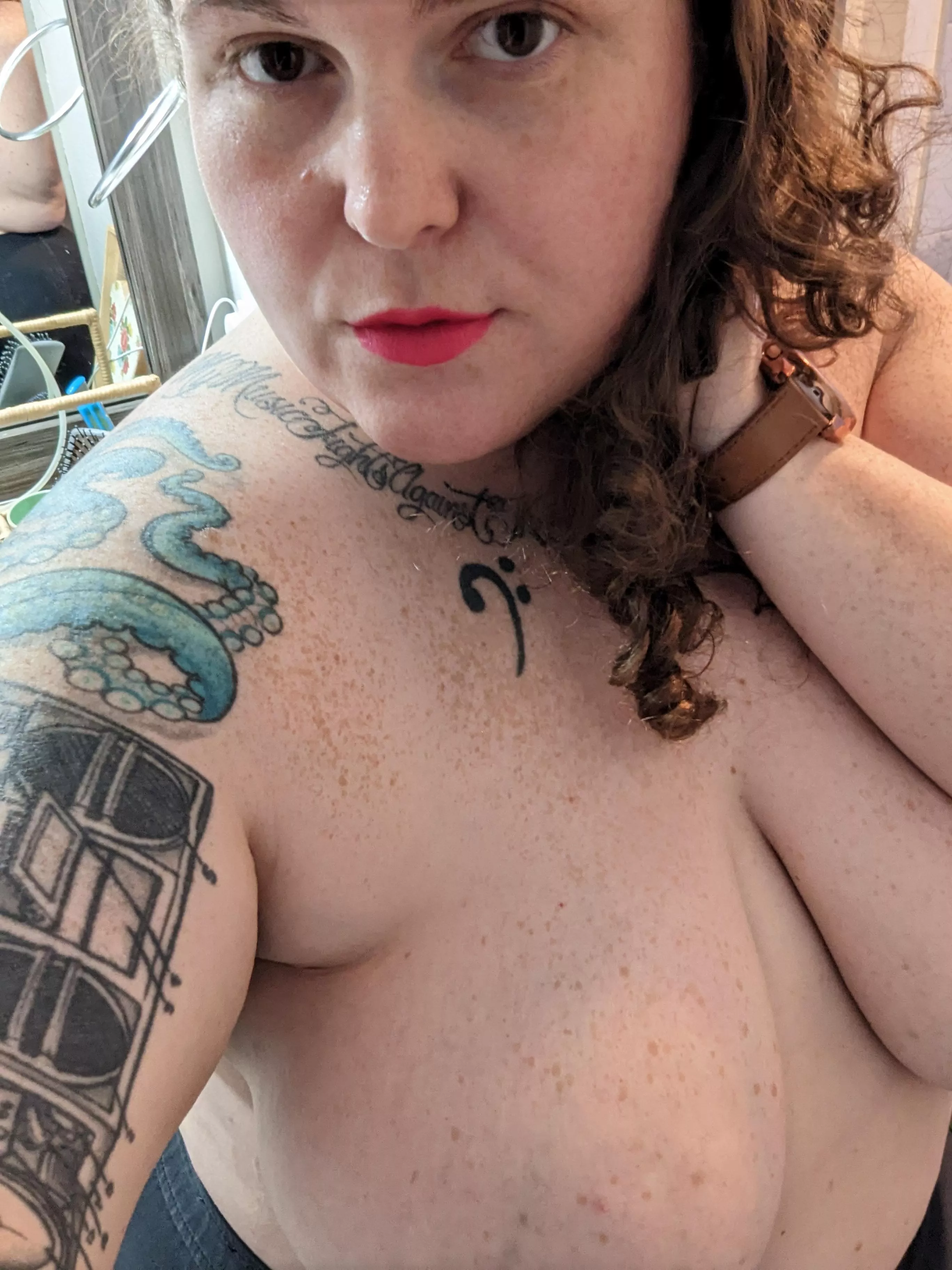 Who wants to glaze my freckles?