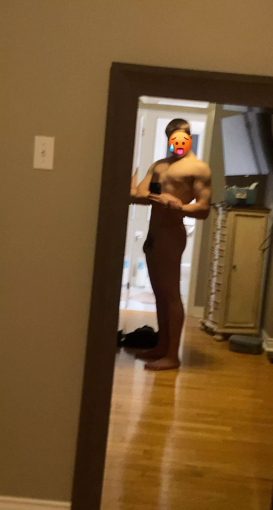 19 m horny af need little bottoms to rail 👻: @andrew_8345