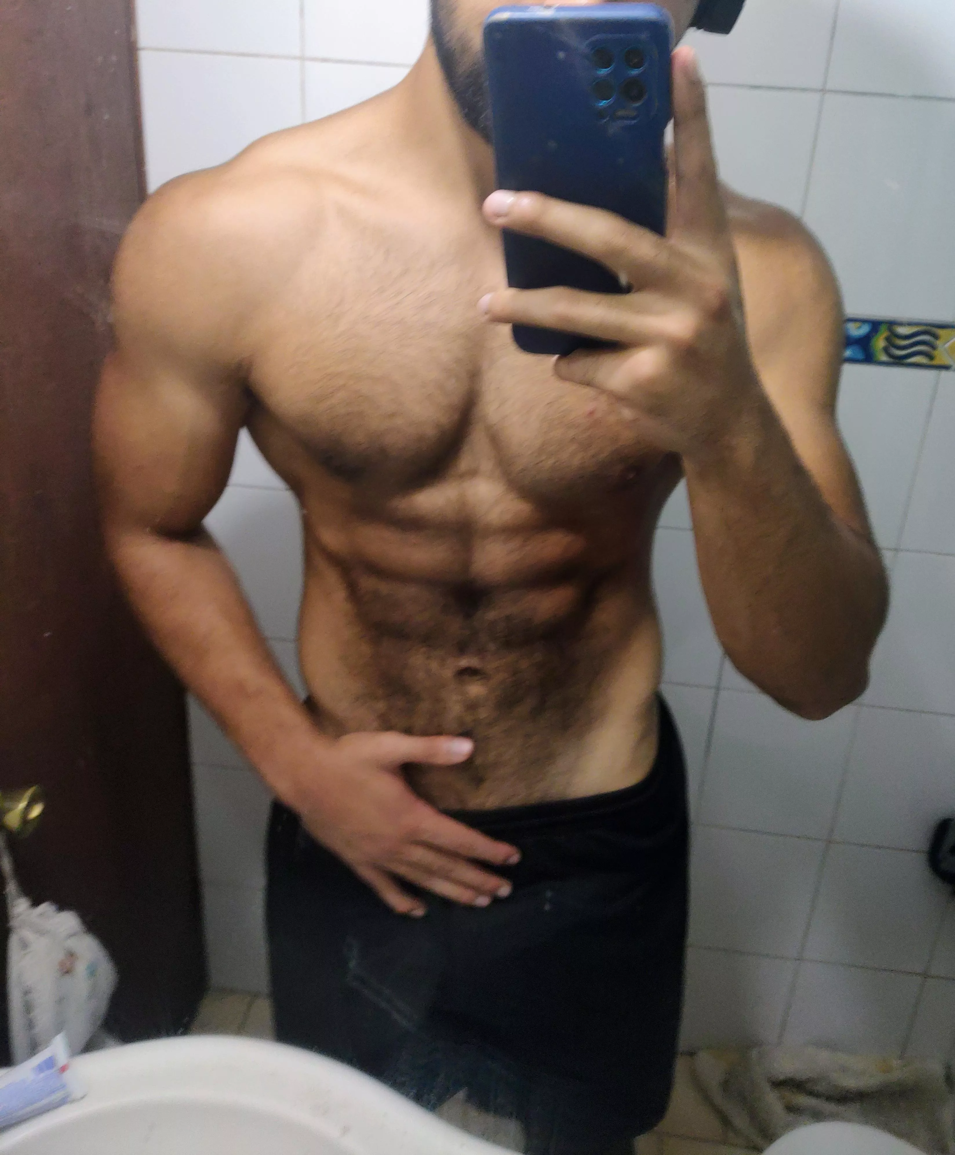 (20) Do you like my abs ? 🍫😉