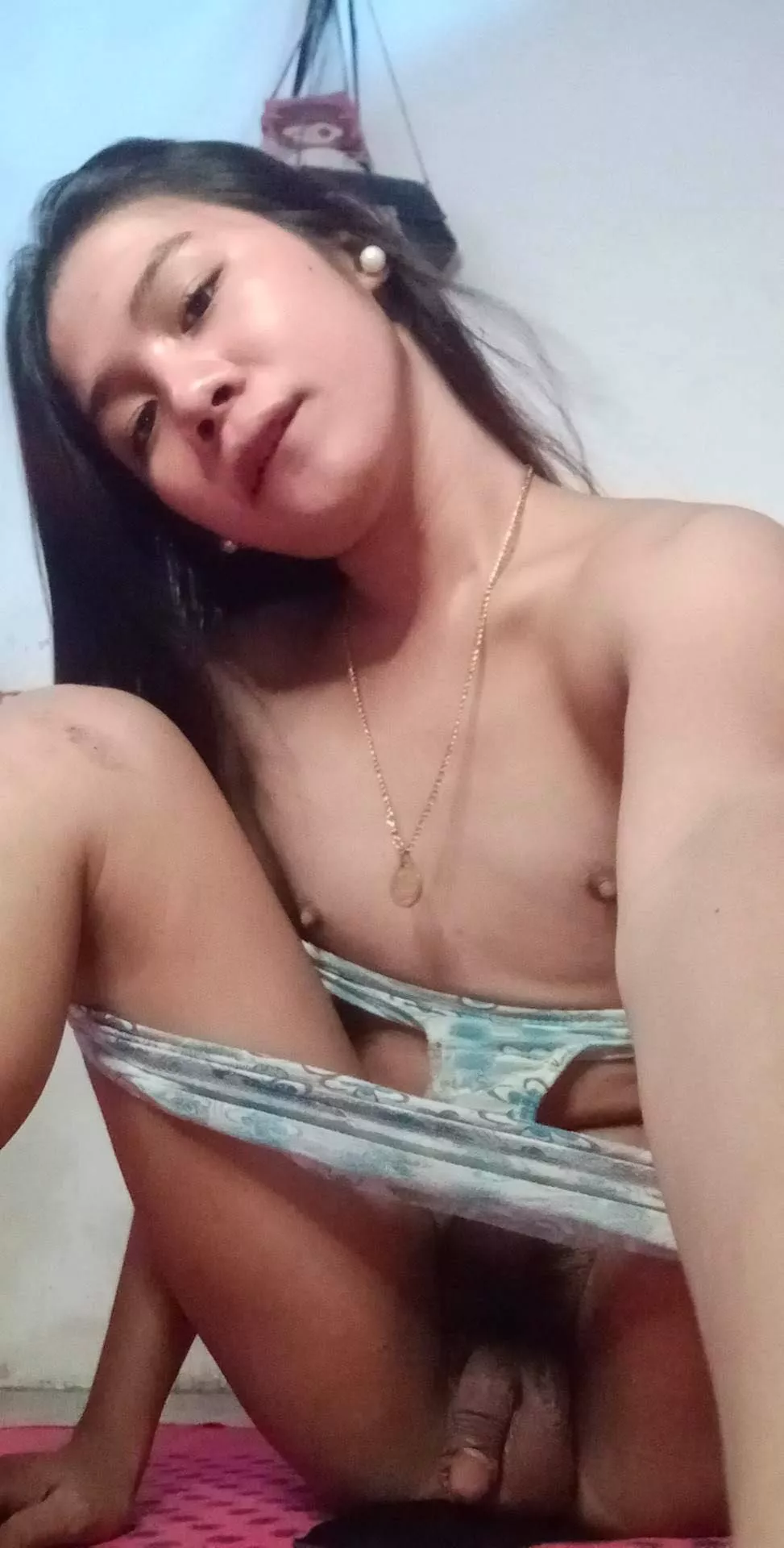 Am I look feminine? At my age 19 daddy?