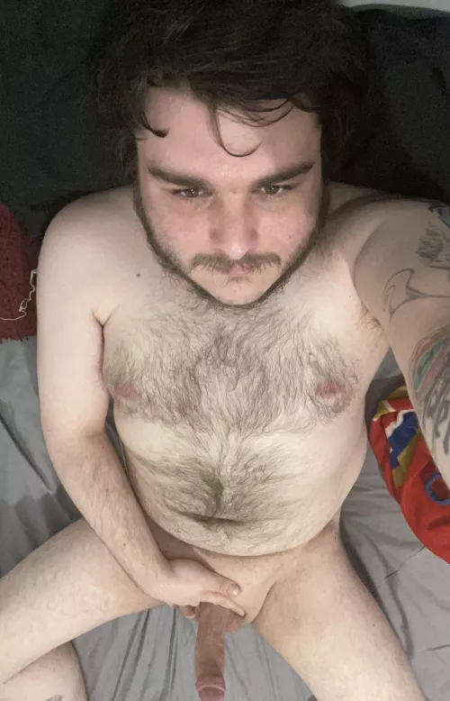 Any ladies wanna take a thicc hairy dudes virginity?