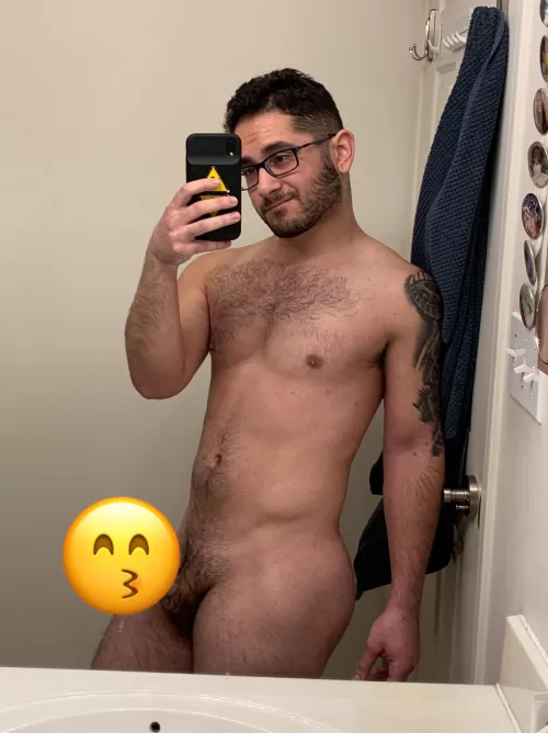 Are glasses attractive on a man?🤓