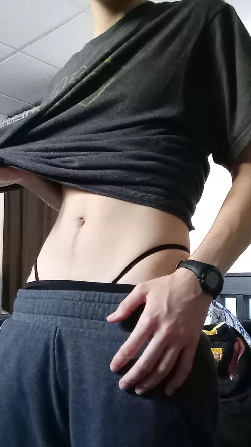 bois in thongs anyone?