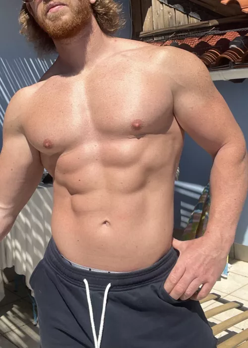 Come touch daddies abs