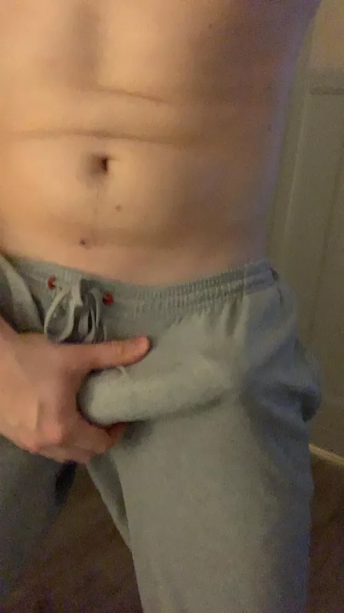 Do you like grey sweatpants?