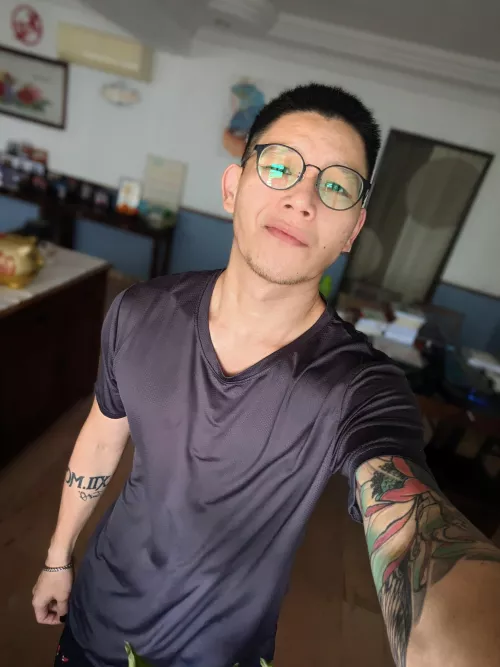 felt cute in this new top.