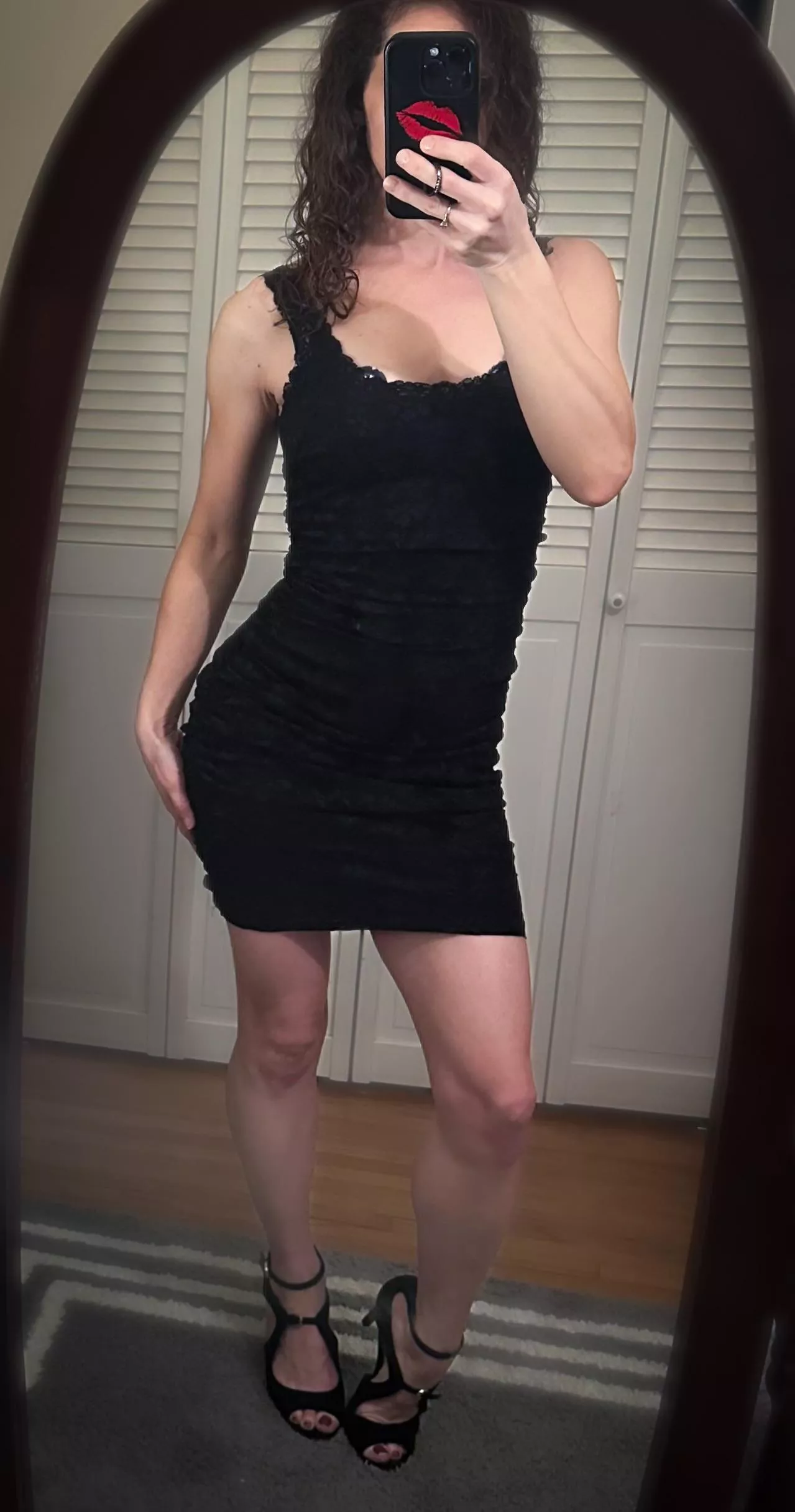 [F]or date night 🥰💋