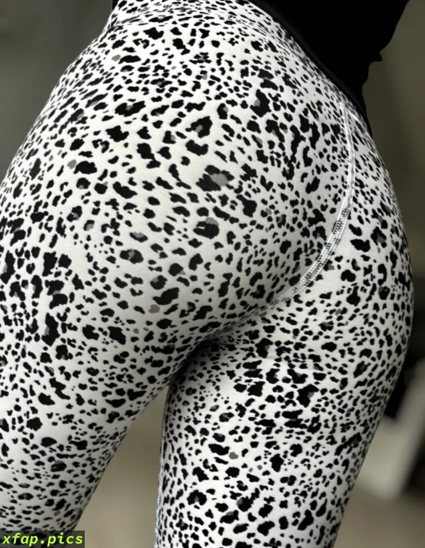 For those of you that wanted me to wear more of a pattern....