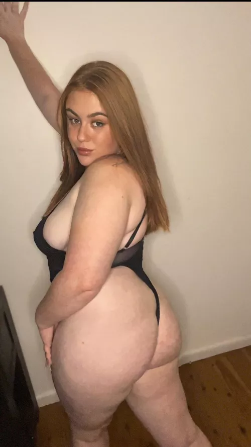 Ginger housewife 💋