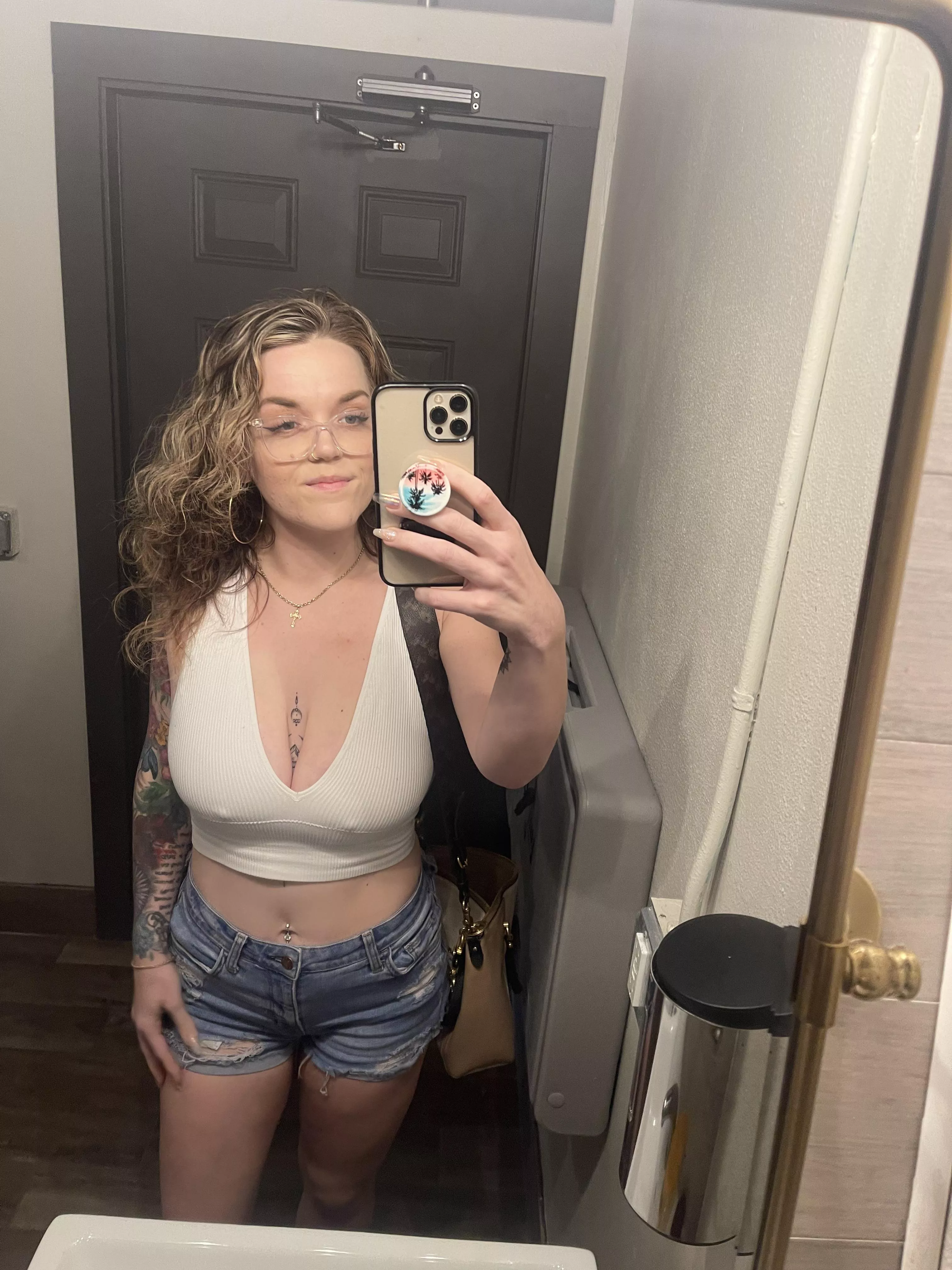 Good enough to stare at? 💞