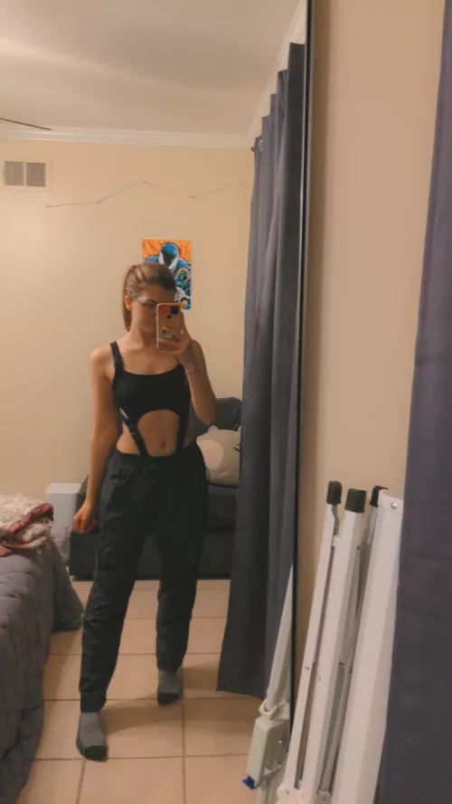 Good morning. I'm having a hard time deciding if I actually like this top or not. [F]