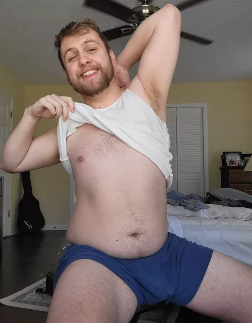 Happy Friday, bros! 😉🐻