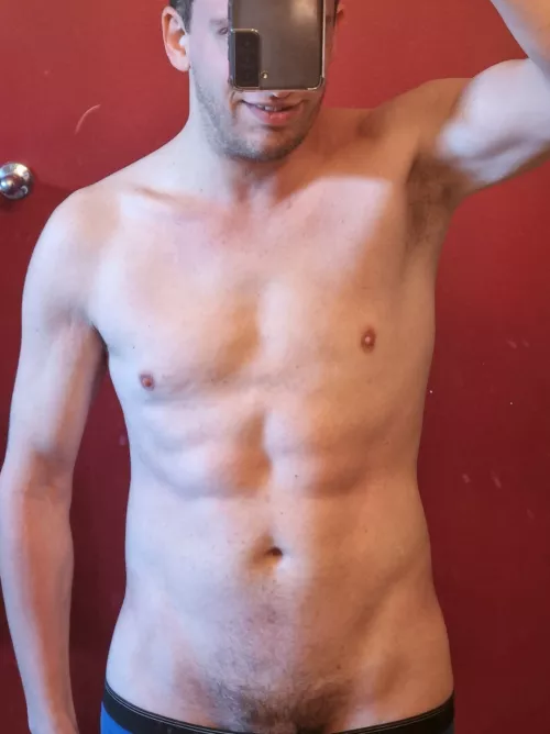 Hello ladies, Cu(m) and play, ...I'll be gentle 😘